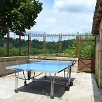 Historic Overlooking The Dordogne * 多姆